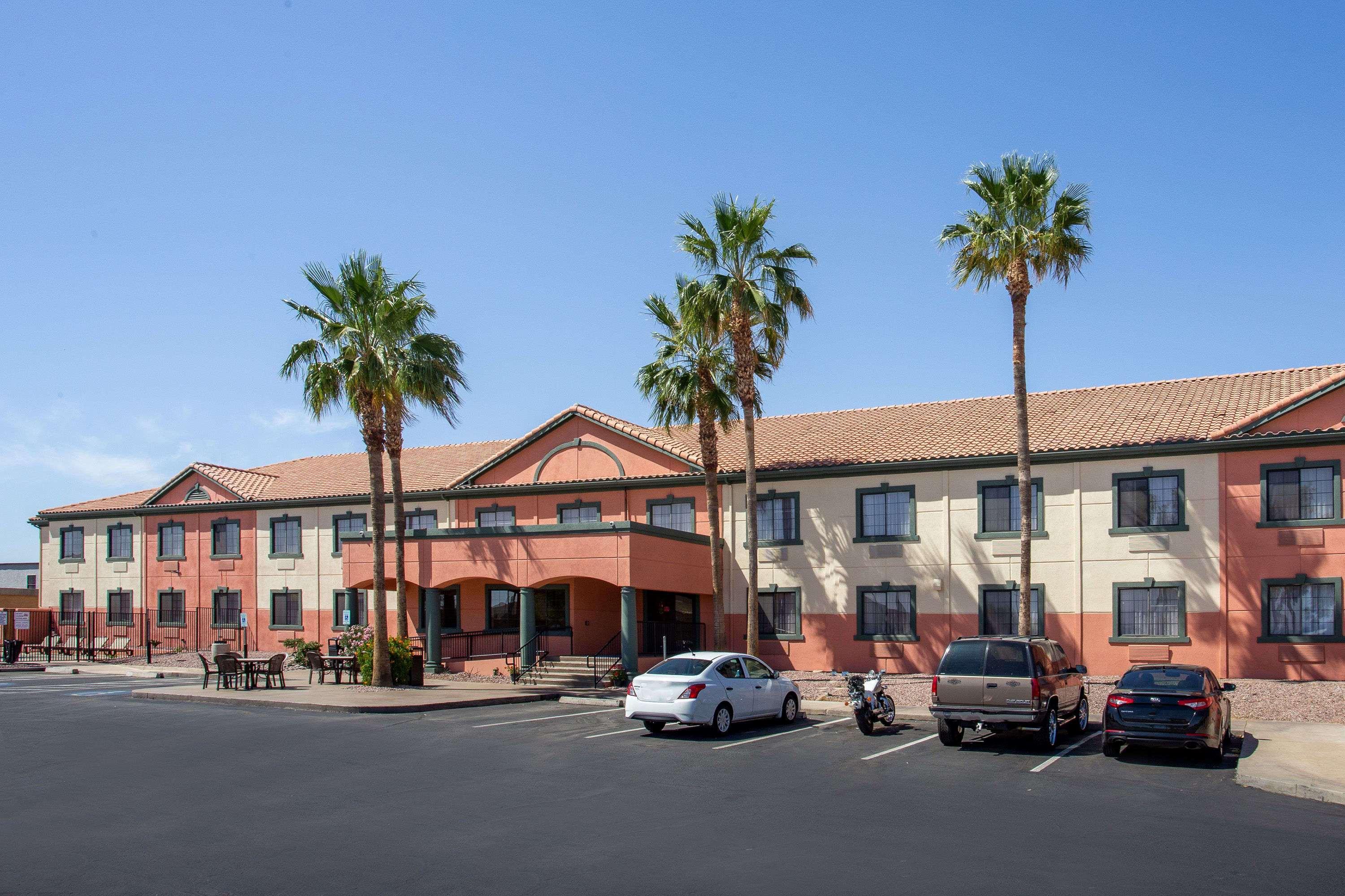 Baymont By Wyndham Phoenix I-10 Near 51St Ave Kültér fotó