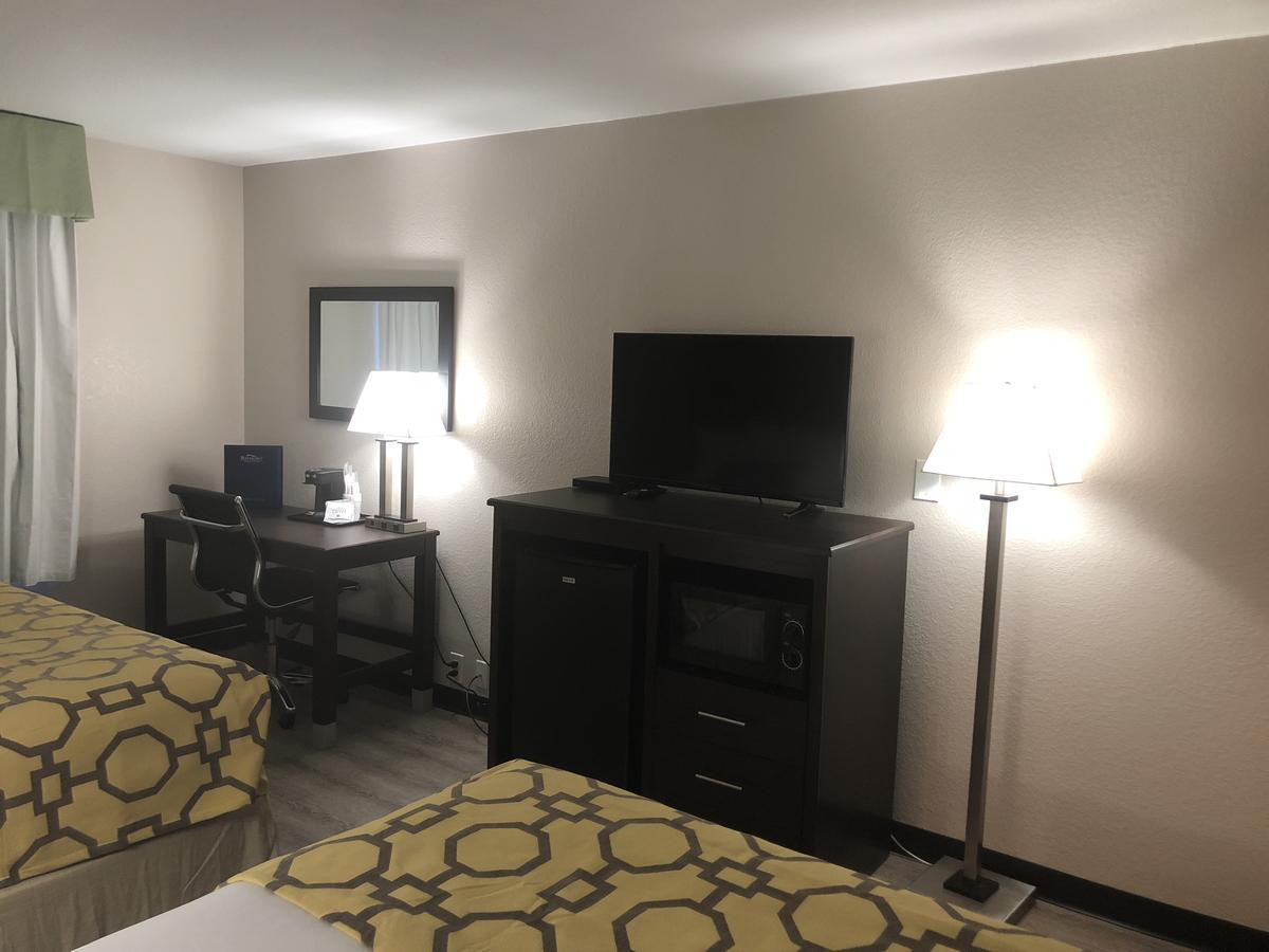 Baymont By Wyndham Phoenix I-10 Near 51St Ave Kültér fotó